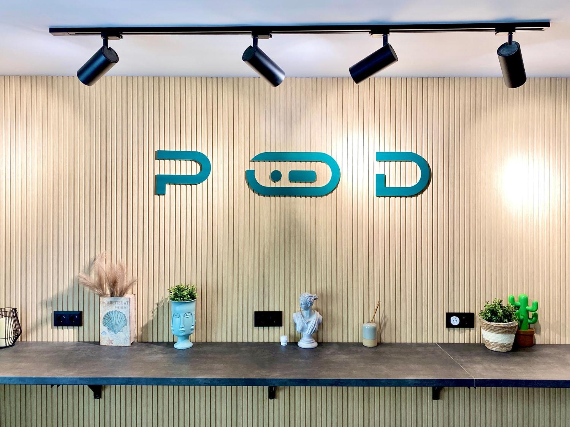 The Pod Suite Hostel Blasco Valencia Exteriör bild